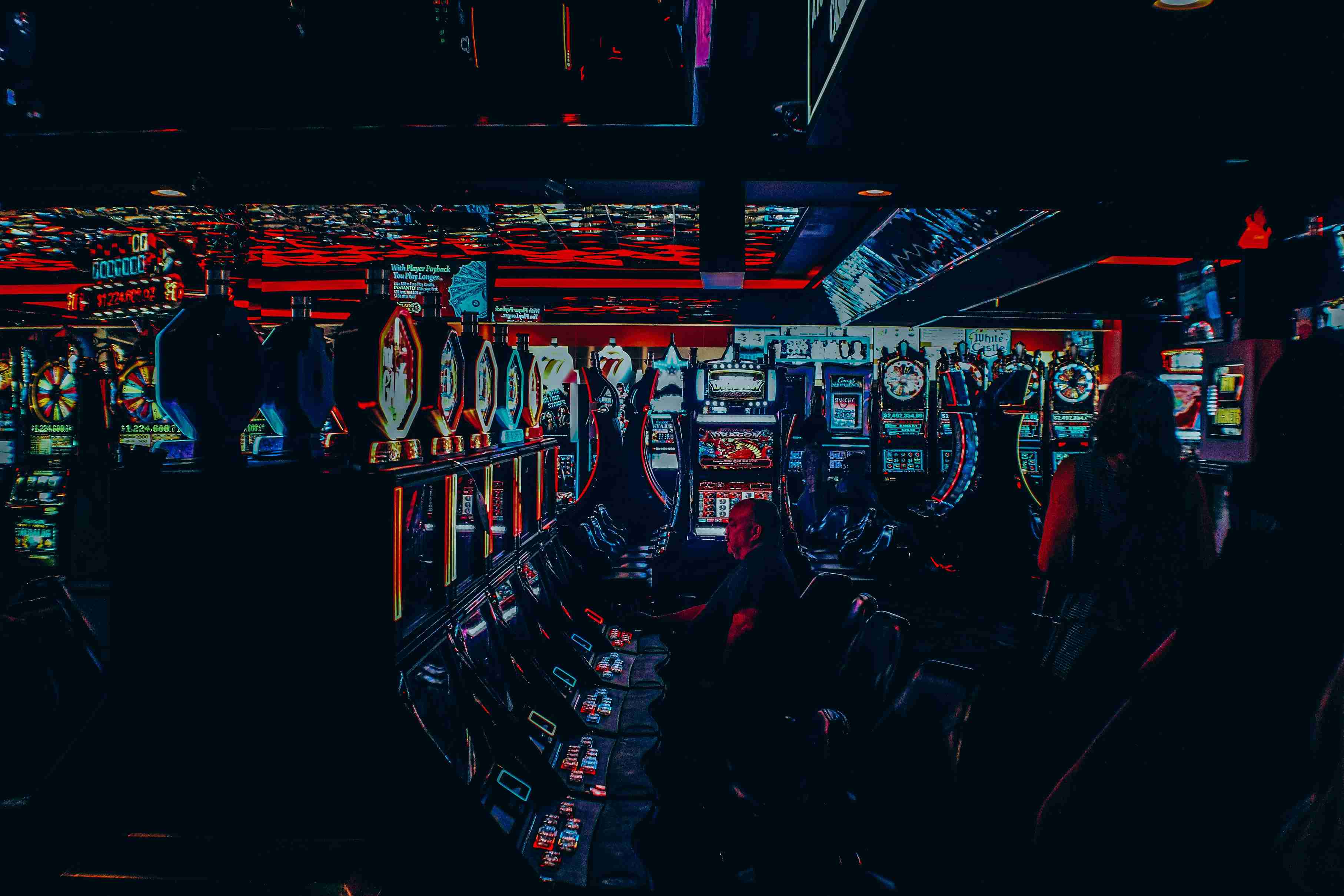 场馆氛围场景，作为总览指挥视角卡的配图